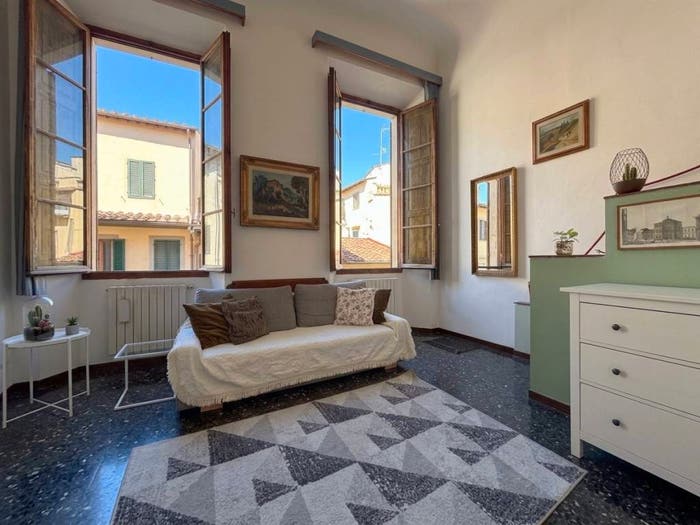Appartamento bilocale in vendita in Piazza della Santissima Annunziata, San Marco SS Annunziata, Firenze