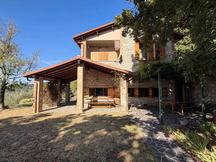 Appartamento con 6 locali in vendita in Via di Perugia, Montelaguardia, Perugia