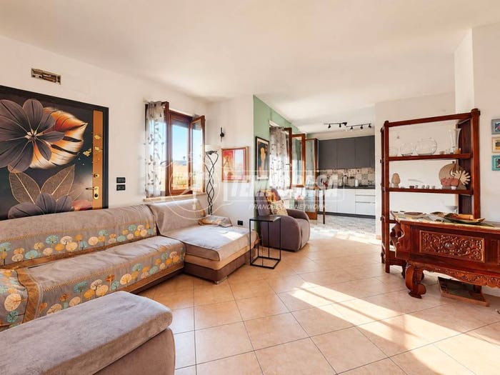 Appartamento trilocale in vendita in Via Luigi Settembrini, Cicalella, Lecce