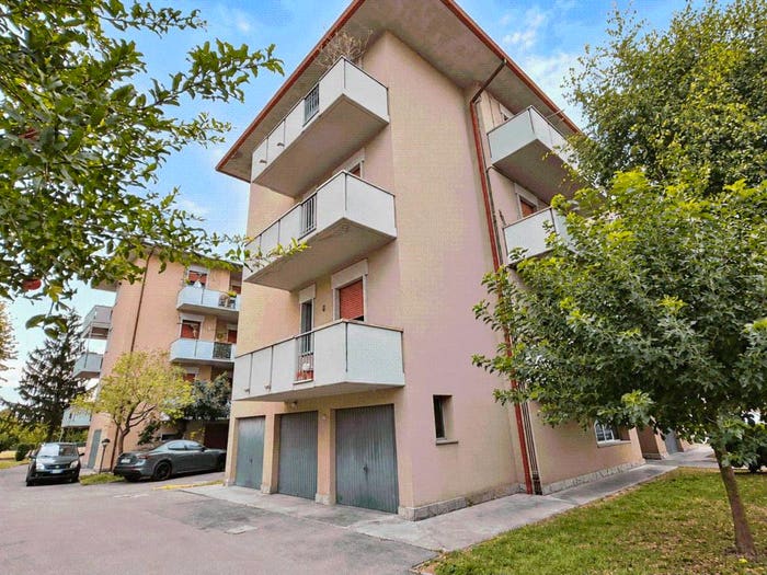 Appartamento con 5 locali in vendita in Via Martiri del Campo, Ronco, Forlì