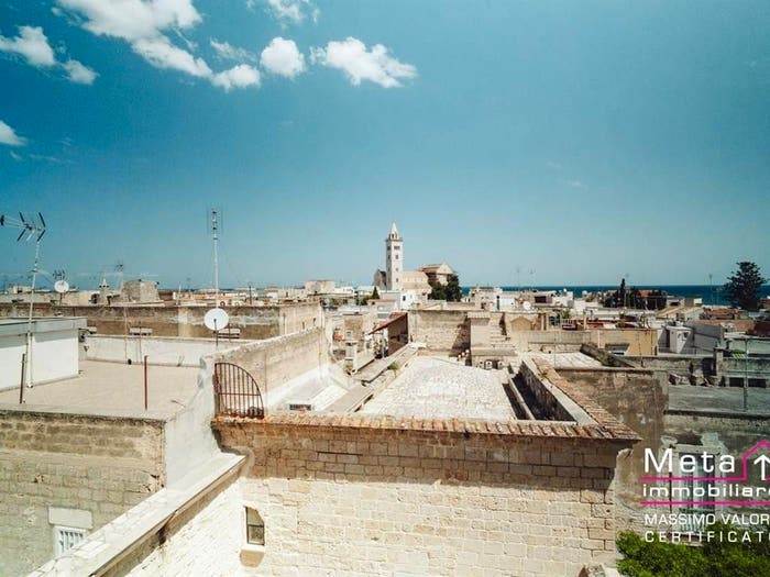 Casa con 6 locali in vendita in via Corrado IV di Svevia, Centro Storico, Andria