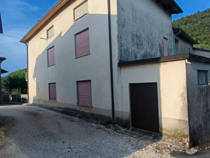 Casa quadrilocale in vendita in monte di malo, Centro, Monte di Malo