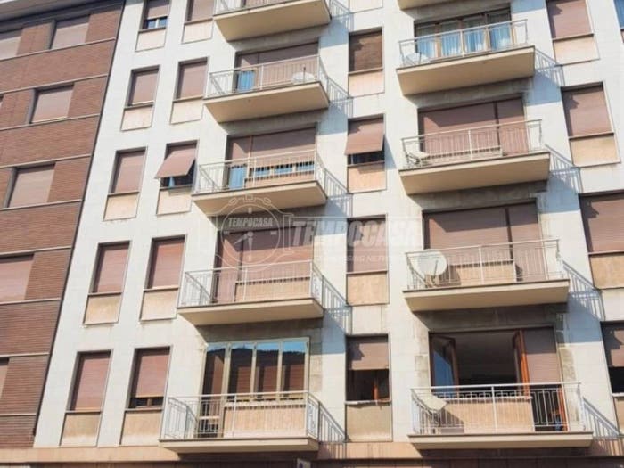 Appartamento trilocale in vendita in Stradone Farnese U, Centro Storico, Piacenza