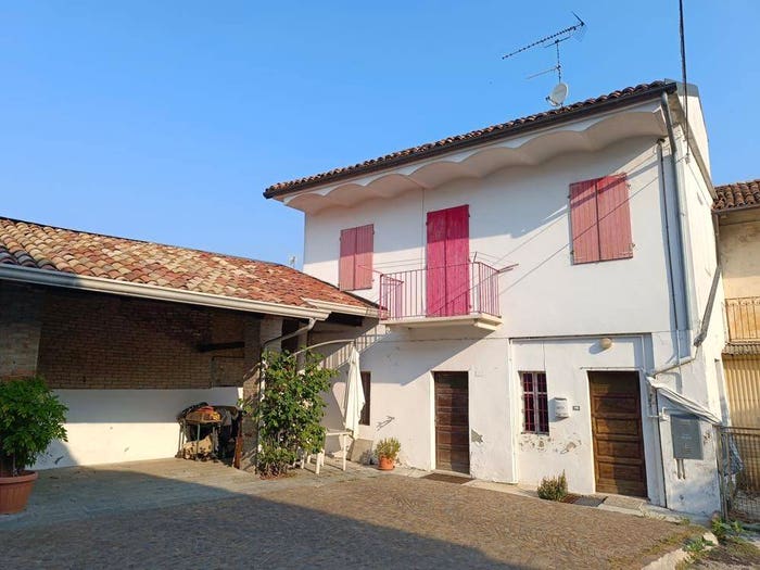 Casa con 6 locali in vendita in Vicolo Bergamo, Centro, Murisengo Monferrato