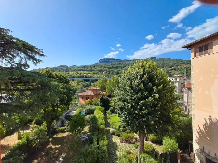 Appartamento con 5 locali in vendita in Via Pretoriana, Ascoli Piceno