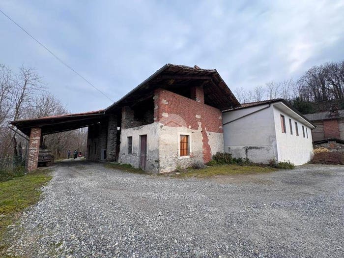 Casa trilocale in vendita in Località Taboletto, Cuorgnè