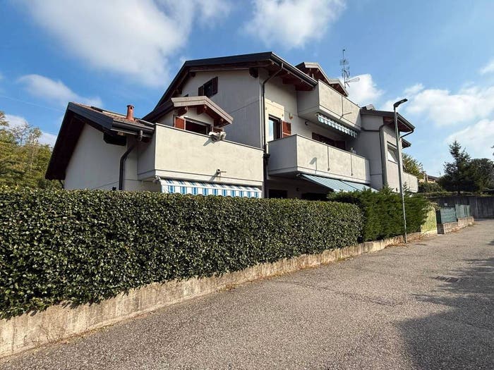 Appartamento trilocale in affitto in Via Giuseppe Garibaldi, Montano, Montano Lucino