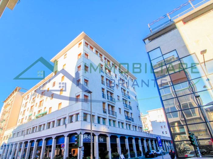 Appartamento bilocale in vendita in Piazzale Europa, Centro, Gallarate