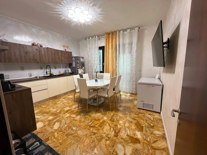 Appartamento quadrilocale in vendita in Viale Venezia, Sottomarina, Chioggia