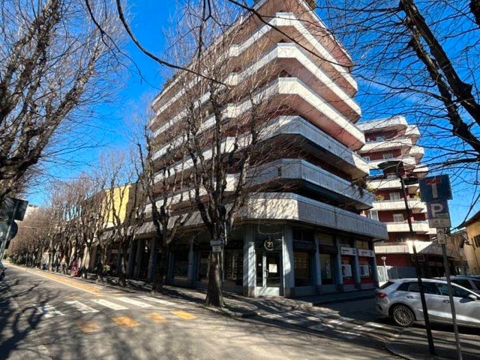 Casa quadrilocale in vendita in Via Edmondo De Amicis, Centro, Rho