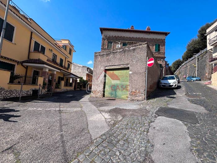 Appartamento bilocale in vendita in Via Santa Chiara, Centro, Colonna