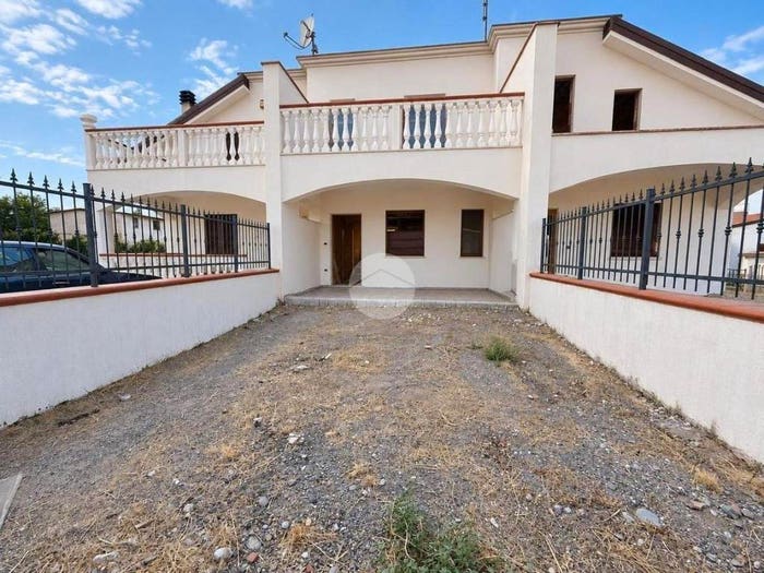 Casa trilocale in vendita in Contrada Zolfara, CoriglianoRossano
