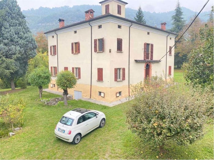Casa con 6 locali in vendita in Prignano sulla Secchia