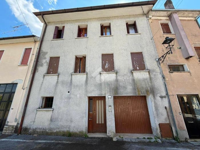 Casa con 6 locali in vendita in Via Lizzor, Centro, Valdobbiadene