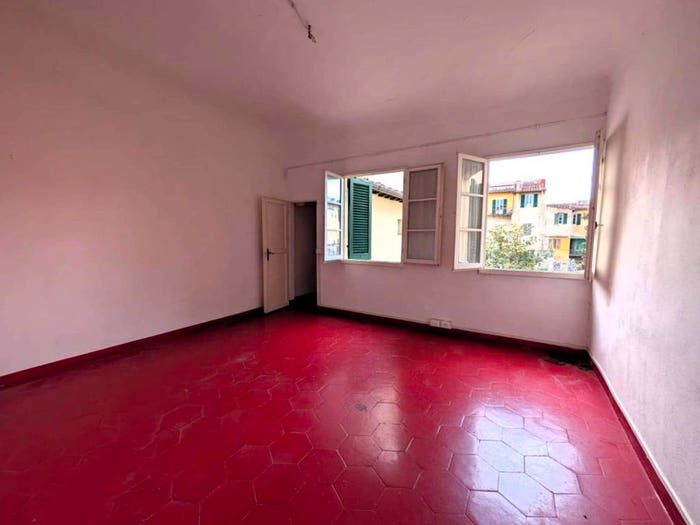Appartamento con 6 locali in vendita in Via delle Ruote, San Marco SS Annunziata, Firenze
