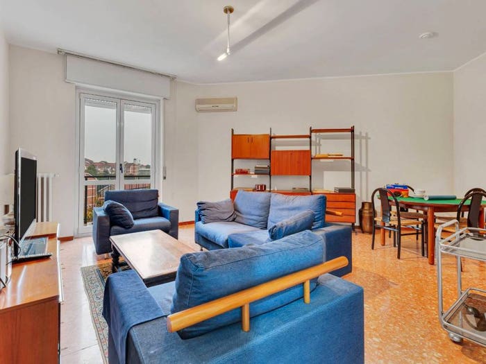 Appartamento trilocale in vendita in Via Zurigo, Inganni, Milano