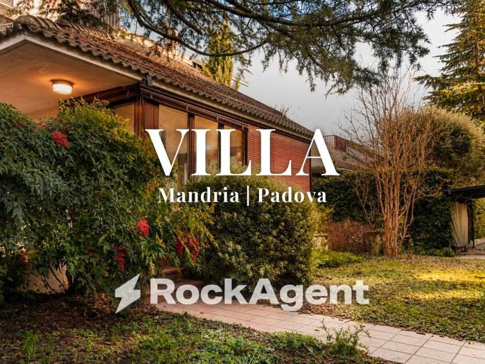 Casa con 6 locali in vendita in Via Eraclea, Paltana Mandria, Padova