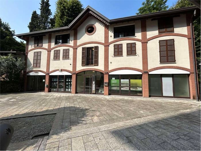 Casa con 6 locali in vendita in VIA CATTANEO, Centro, Cantù