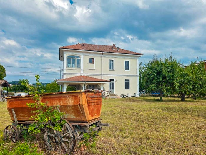 Casa con 6 locali in vendita in Carbonara Scrivia