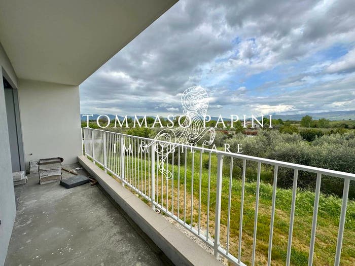 Casa con 5 locali in vendita in Piazza Giovanni XXIII, Centro, Montale