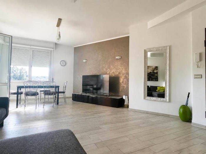 Appartamento con 6 locali in vendita in Marco Polo Don Bosco, Viareggio