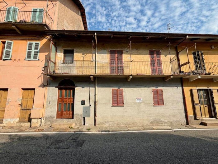 Casa con 6 locali in vendita in Via Novembre, Centro, Ronco Biellese