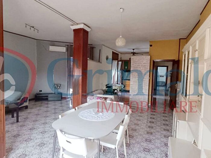 Appartamento trilocale in vendita in Via Nuova del Bosco, Centro, Marigliano