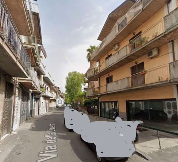 Appartamento con 6 locali in vendita in Via Libertà sn, Paternò