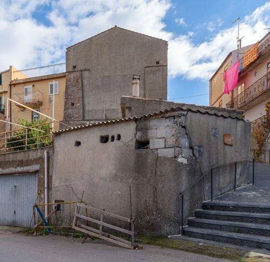 Casa con 5 locali in vendita in Vico Sant'Antonio, Centro, Forza d'Agrò