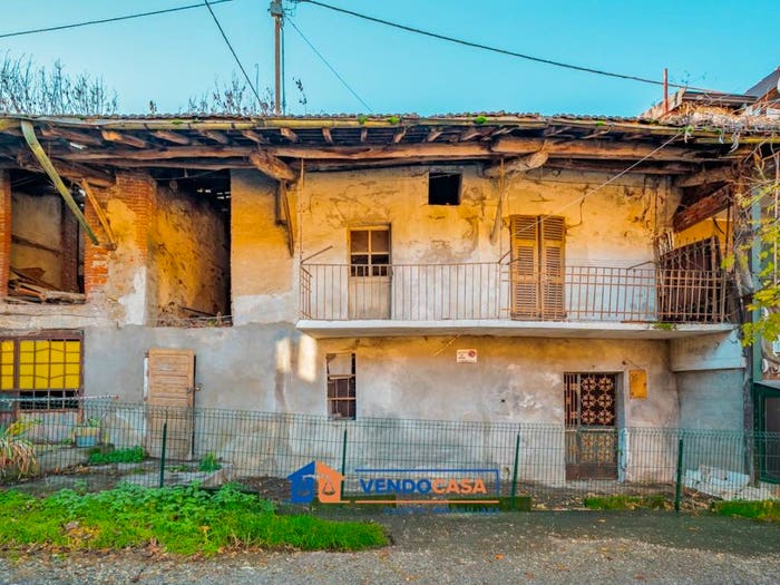 Casa trilocale in vendita in Via Narbona, Vignolo
