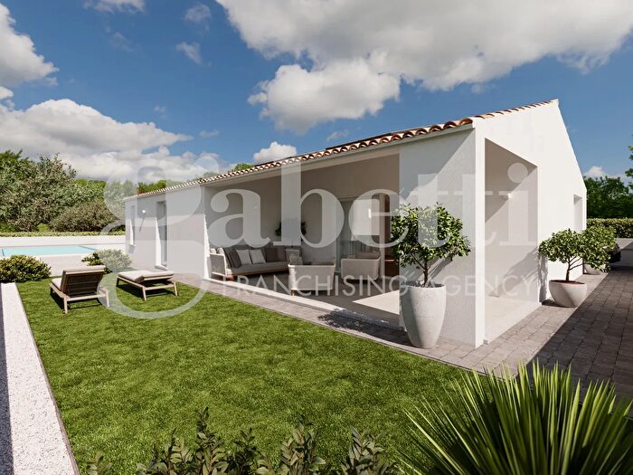 Casa quadrilocale in vendita in Via Callisto, Olbia