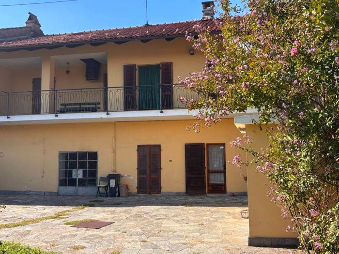 Casa con 5 locali in vendita in Via Giuseppe Garibaldi, Montanaro