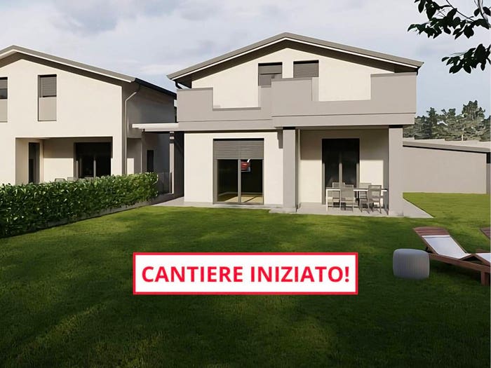 Casa quadrilocale in vendita in Via Caravaggio, Montano, Montano Lucino