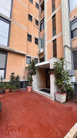 Appartamento trilocale in vendita in Viale Aldo Moro, Commenda, Brindisi