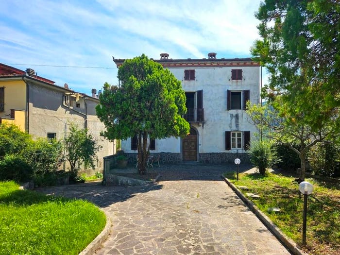 Casa con 5 locali in vendita in Colle di Compito Castelvecchio, Capannori