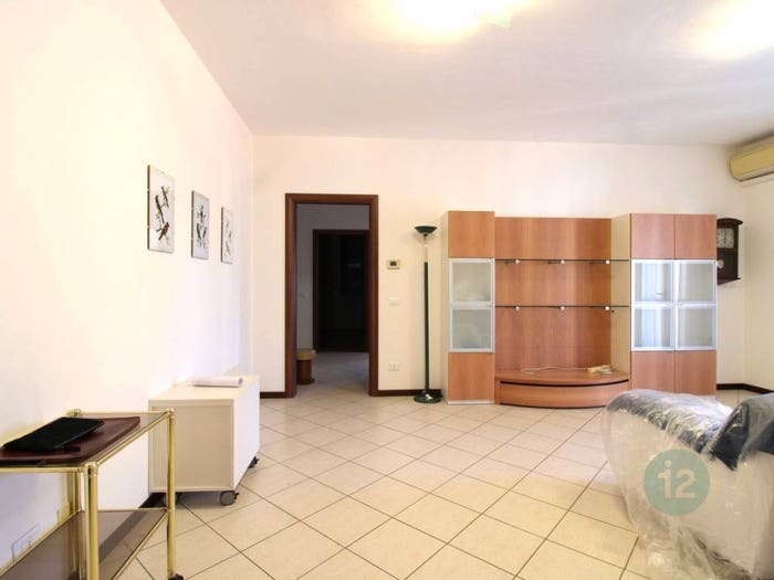 Appartamento quadrilocale in vendita in Via Cesarino Calanca, Mirandola