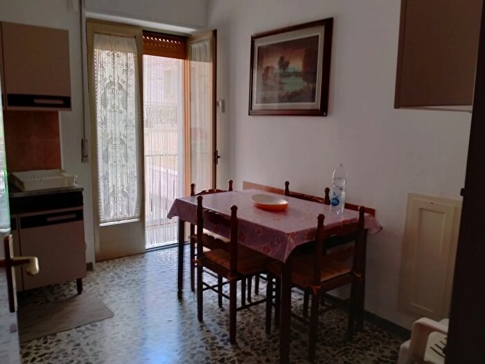 Appartamento con 5 locali in vendita in Via Enrico Toti b, Cagnano Varano