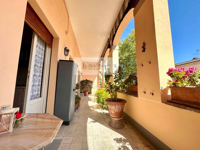 Appartamento con 6 locali in vendita in Via dell'Angelo Custode, Piazza Anfiteatro Torre Guinigi, Lucca