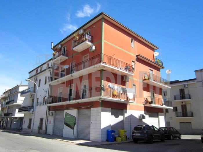 Appartamento con 6 locali in vendita in VIA EUGENIO MONTALE, Rossano Stazione, CoriglianoRossano