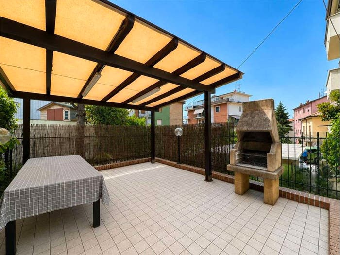 Appartamento quadrilocale in vendita in Via Pietralacroce, Pietralacroce, Ancona