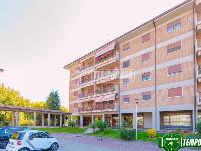 Appartamento trilocale in vendita in Via Alcide de Gasperi, Vallone, Pavia
