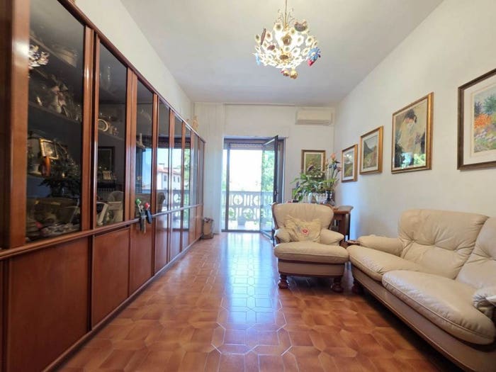 Appartamento trilocale in vendita in Via Roma, Bellinzago Lombardo
