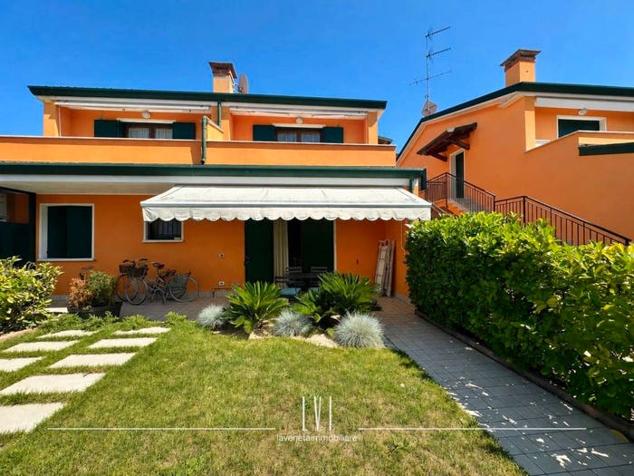 Appartamento bilocale in vendita in Via Firenze, Centro, Caorle