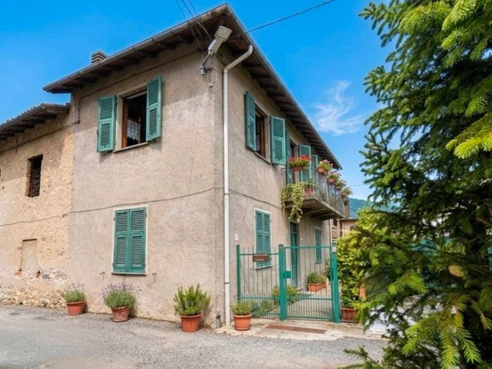 Casa quadrilocale in vendita in Via Pratoverde Con Autorimessa Nostra Esclusiva, Arquata Scrivia