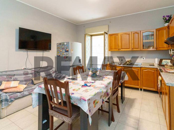 Appartamento con 5 locali in vendita in Viale Alcide De Gasperi, Santa Caterina Santa Maria delle Grazie Capomulini, Acireale