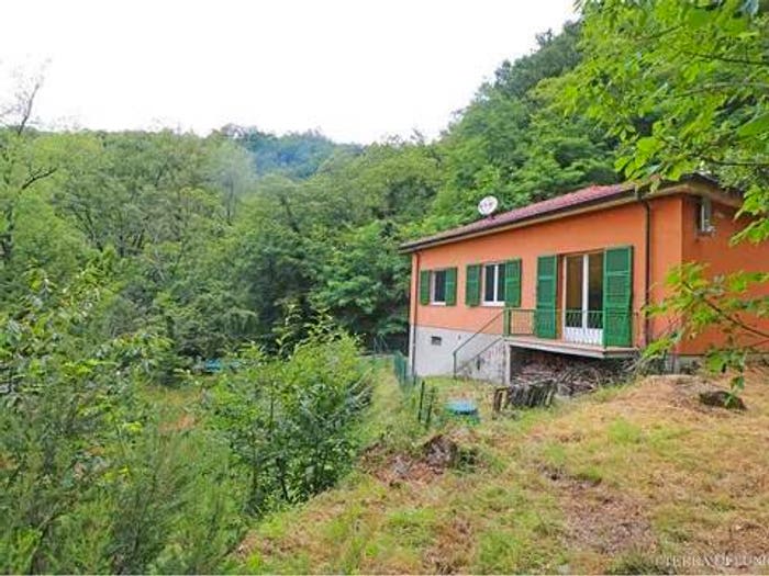 Casa con 6 locali in vendita in Località Baselica, Pontremoli