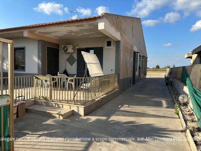 Appartamento con 6 locali in vendita in Via Palmiro Togliatti, Centro, Comiso