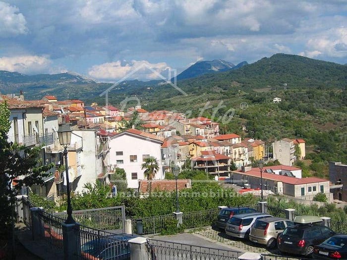 Casa con 6 locali in vendita in Via Carlo Marmo, Bellosguardo