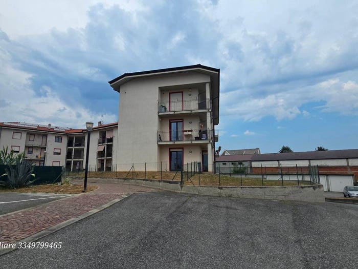 Appartamento trilocale in vendita in Via Rosario, Feletto