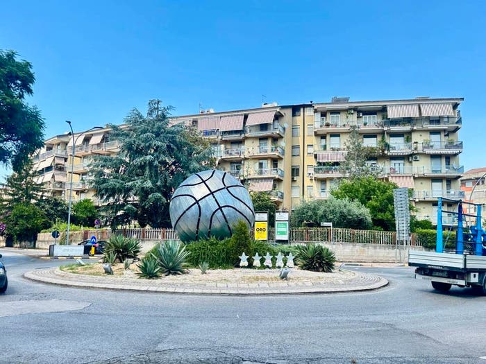 Appartamento con 5 locali in vendita in Via Eleuterio Ruggiero, Via Ruggiero, Caserta